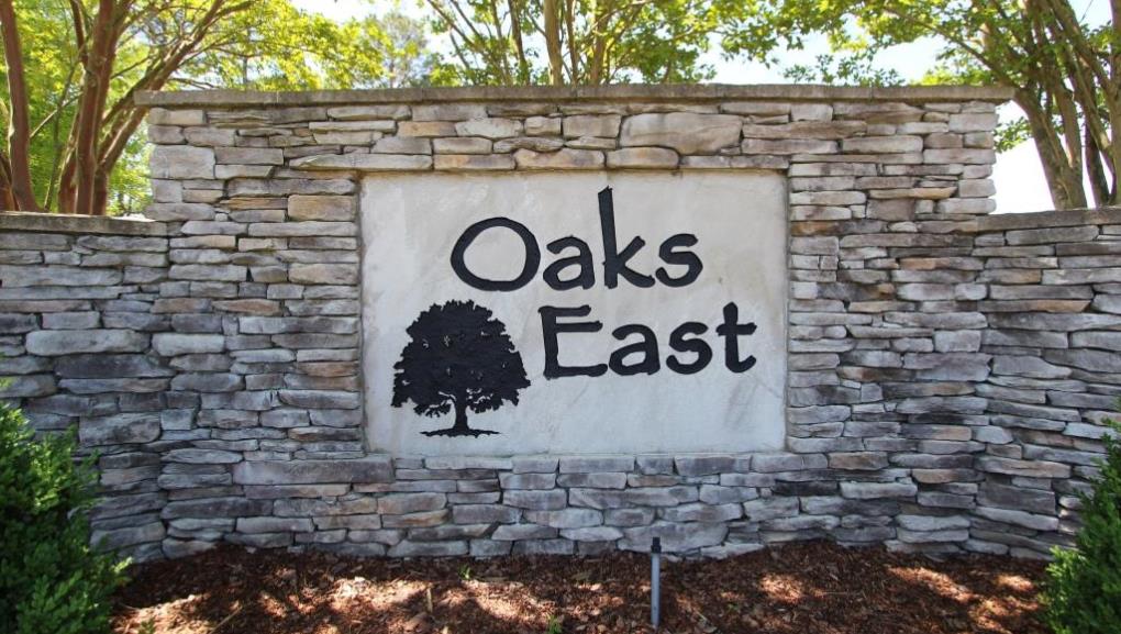 Oaks East